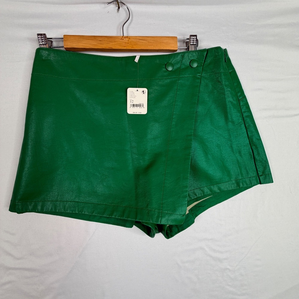 Free People Green Faux Leather Wrap Skort Size 12 OB1634224 Mini Skirt Shorts